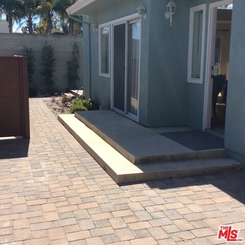 Foto principal - 11141 Greenlawn Ave