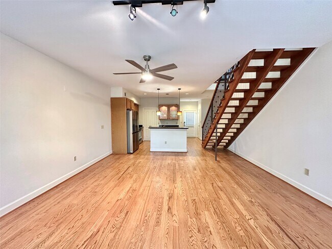 Foto del edificio - 1602 Elgin St