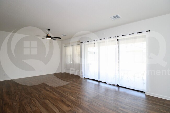 Foto del edificio - 3893 W Brass Ln