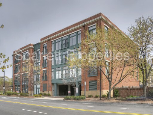 Primary Photo - Amazing Industrial Studio at 626 N Graham!
