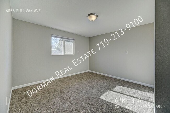 Foto del edificio - Single Family in cul-de-sac