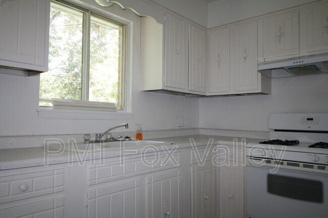 Building Photo - 1034 Greenwood Ct