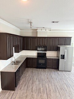 Foto del edificio - 7479 Thunder St