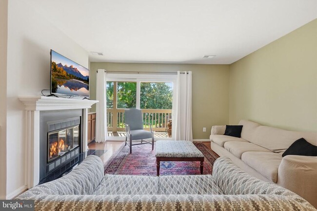 Building Photo - 6204 Redins Dr