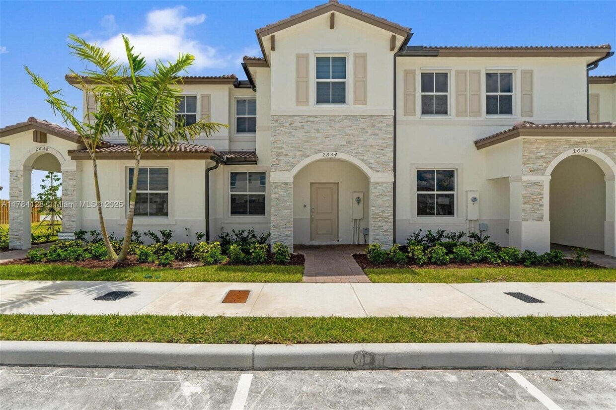 Foto principal - 2634 SE 29th St