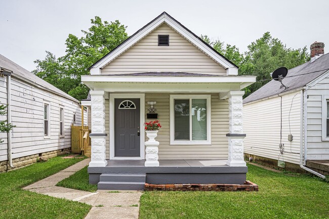 Building Photo - 806 Longfield Ave