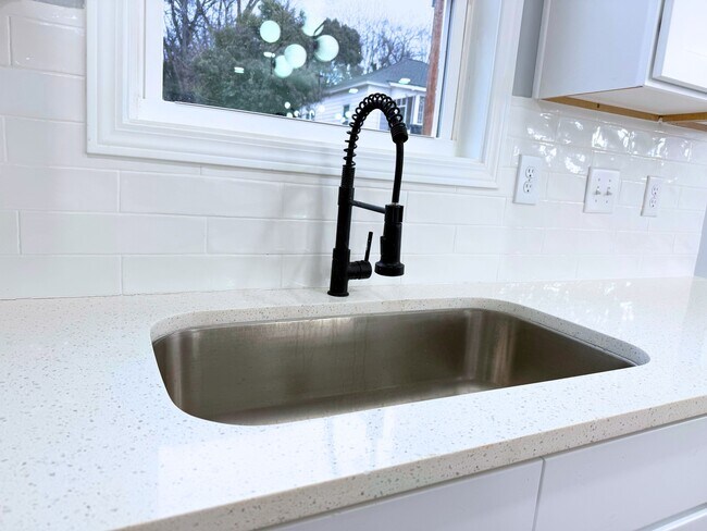 Foto del edificio - 28 11th St