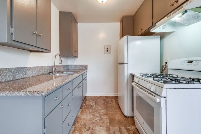 Interior Photo - Hyde Park Living – Steps to Transit, Parks & Crenshaw!