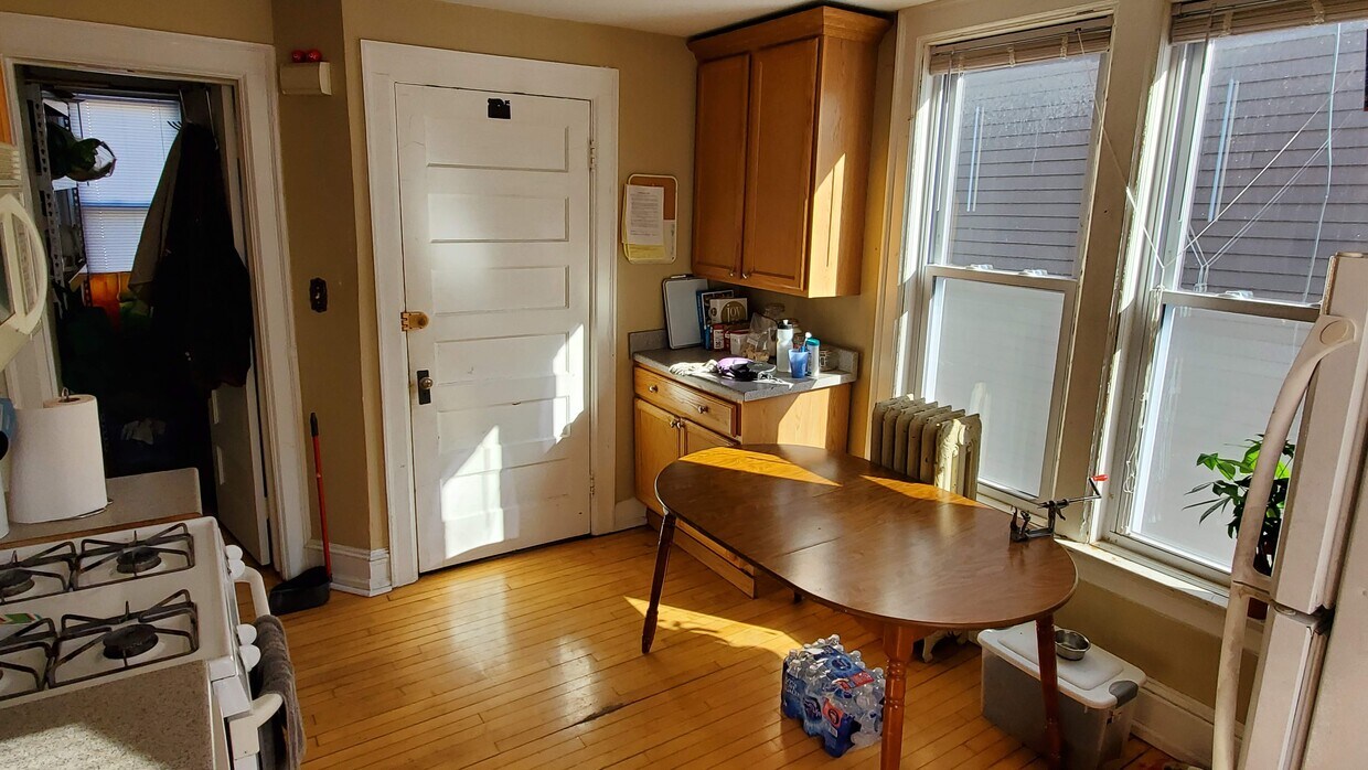 Foto principal - 905 E Brady St
