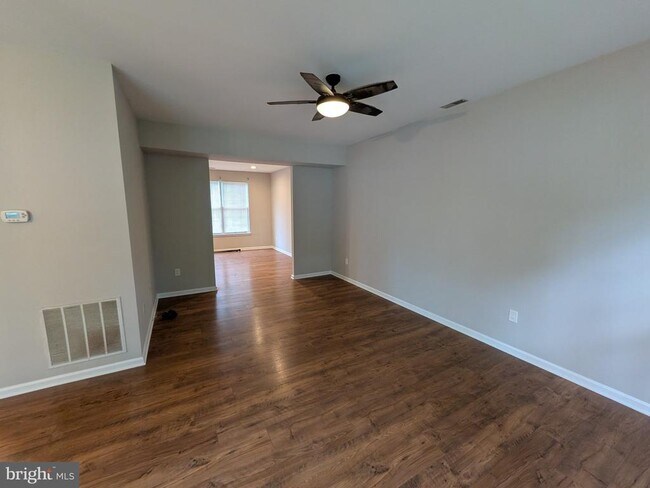Building Photo - 107 Chessie Ct