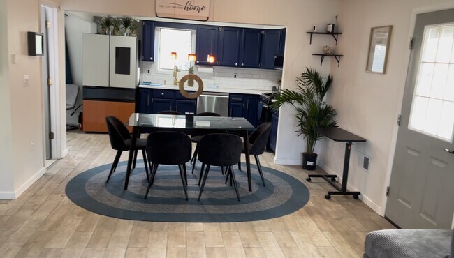 Foto del edificio - Rooms For Rent
