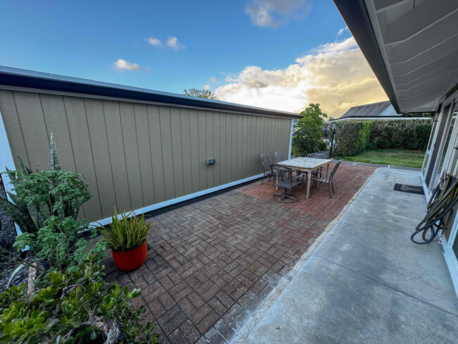 Building Photo - 95-457-457 Kaelo Pl