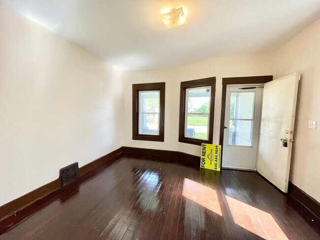 Foto del edificio - 1818-1818 E 29th St