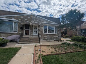 Building Photo - 8637 Agusta St
