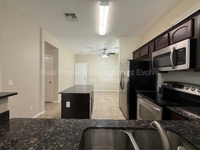 Foto del edificio - 2725 E Mine Creek Rd