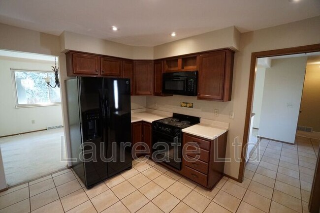 Building Photo - 7637 S Datura Cir W