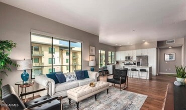 Building Photo - 7300 E Earll Dr