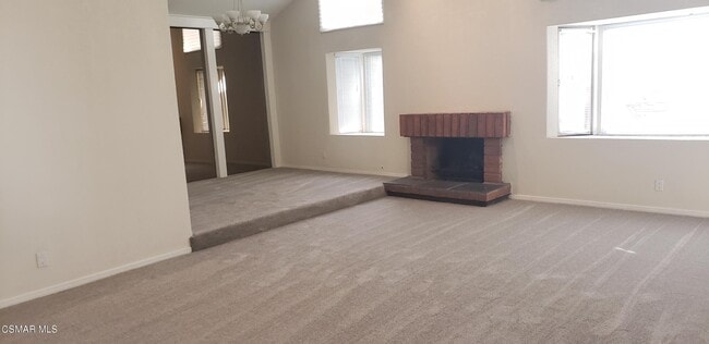 Building Photo - 2178 Elmdale Ave