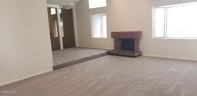 Foto del edificio - 2178 Elmdale Ave