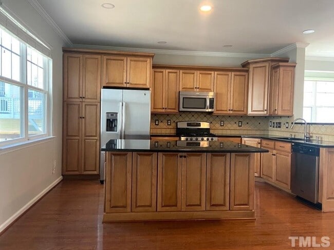 Building Photo - 3 Bedroom Townhome for Rent Apex