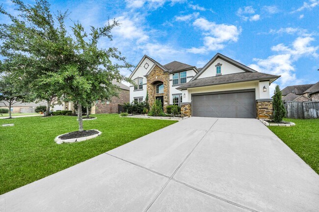Foto del edificio - 26407 Wooded Hollow Ln