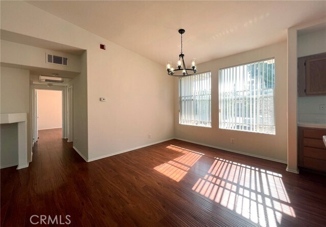 Foto del edificio - 512 Birch Grove