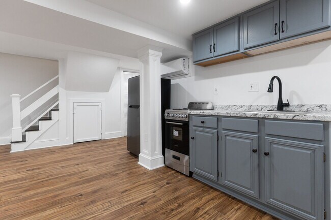 Foto del edificio - 519 Rock Creek Church Rd NW