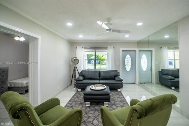 Building Photo - 4 br, 2 bath House - 2646 Fletcher Ct Fl 3...