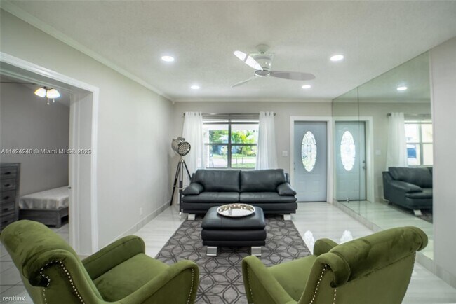 Foto del edificio - 4 br, 2 bath House - 2646 Fletcher Ct Fl 3...