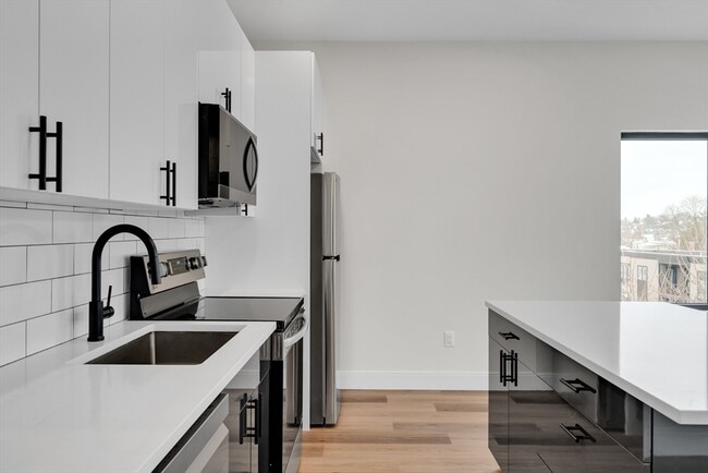 Foto del edificio - 63 Belgrade Ave