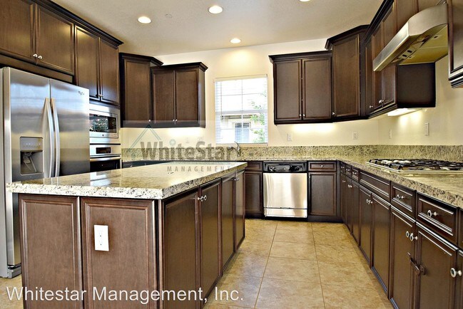 Building Photo - 3 br, 3 bath House - 575 Via De La Paz