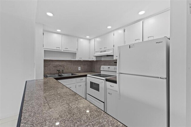 Foto del edificio - 3208 SE 11th St