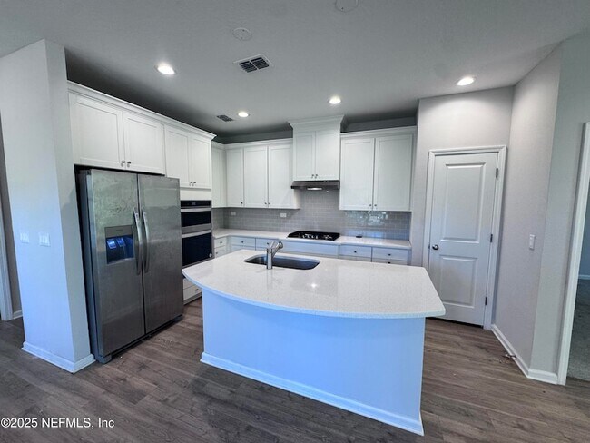 Foto del edificio - 156 Charlie Way