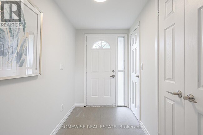 Photo du bâtiment - 560-560 Waverly St N