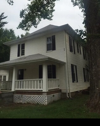 Building Photo - 831 E Normal St