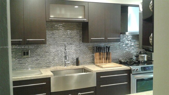 Foto del edificio - 5900 SW 127th Ave