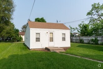 Building Photo - 2818 Hanson St