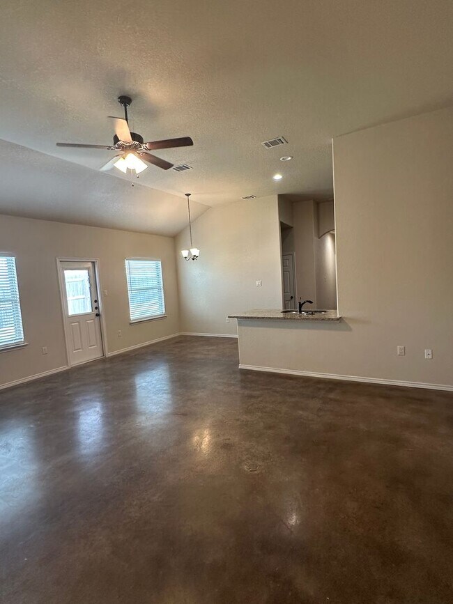 Foto del edificio - Spacious 3/2 Duplex in New Braunfels