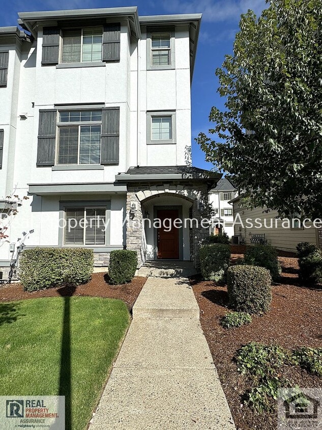 Primary Photo - 13731 SW Silent Fox Terrace