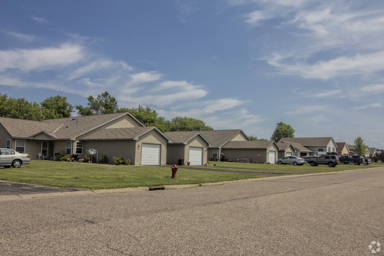 401425 Belisle St, Somerset, WI 54025 Apartments in Somerset, WI