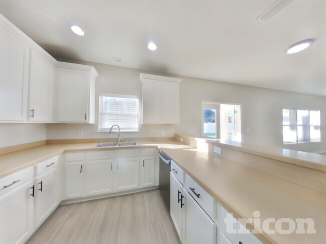 Building Photo - 2882 Spoonbill Trail