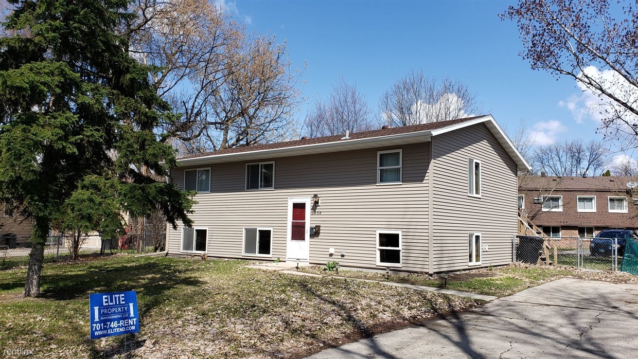 Primary Photo - 616 2nd Ave S