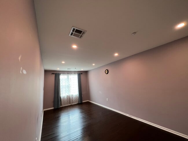 Master bedroom - 1209 Summit Ave