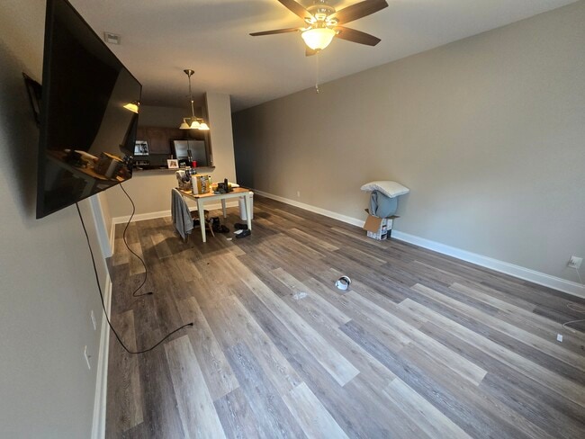 Building Photo - 20 Foxden Dr