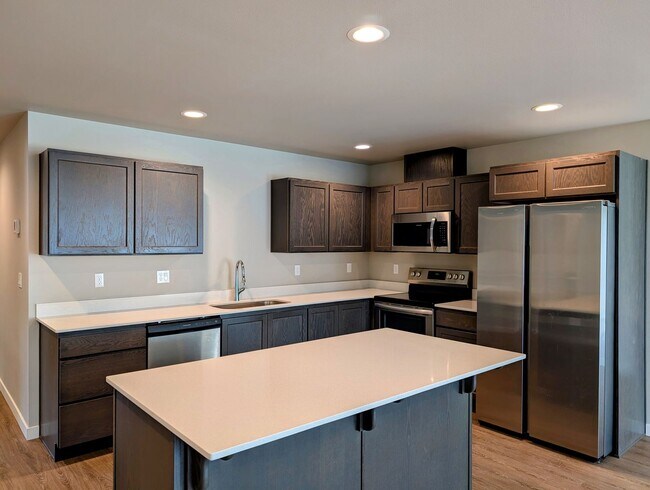 Foto del edificio - Charming 3-Bed, 2-Bath Home w/ Fenced Yard & W/D!