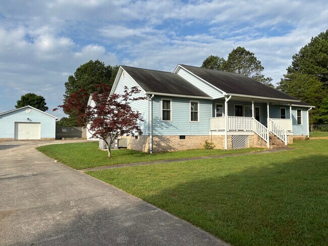 Foto del edificio - 11524 McGhee Rd