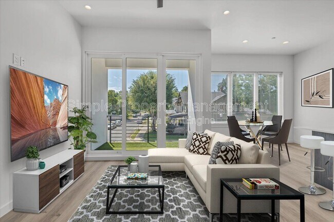 Building Photo - 1625 NW 16th St