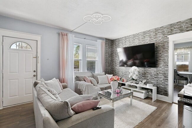 Foto del edificio - 709 Mulberry St