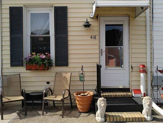 Primary Photo - 418 Harris St