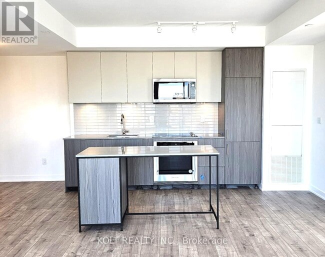 Photo du bâtiment - 220 Missinnihe Way